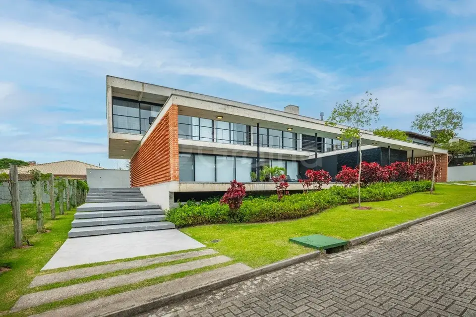 Kasting Arruda — Casa de Condomínio em Rio Tavares com 4 dormitórios, 648 m² — foto 1